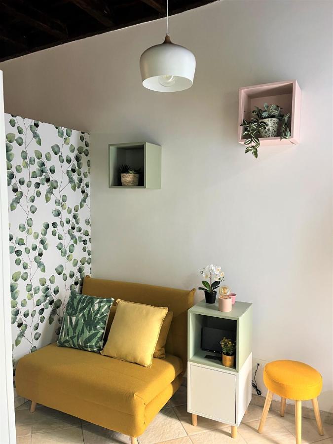 Nest To Colosseum Appartement *
